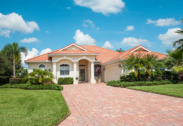 Best Driveway Paving Contractor  in Chicago, IL